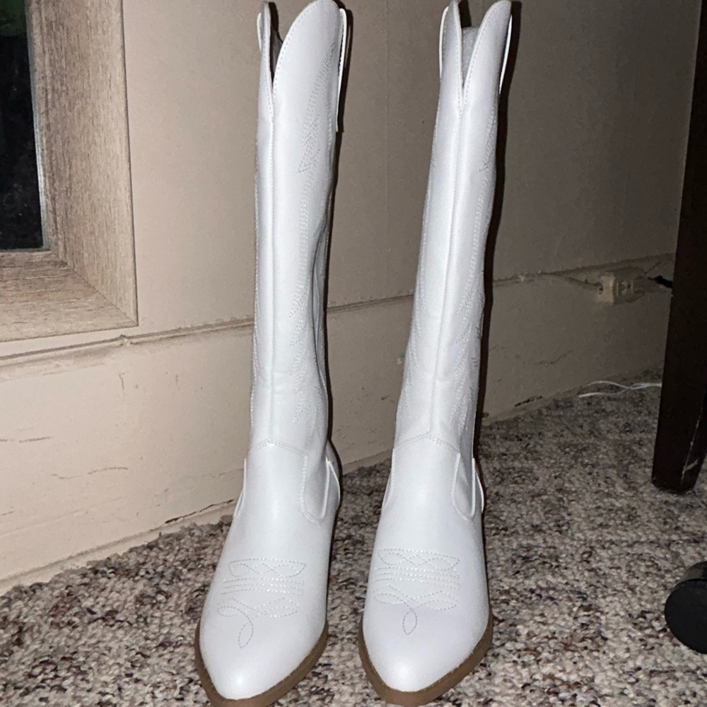 White Cowgirl Boots